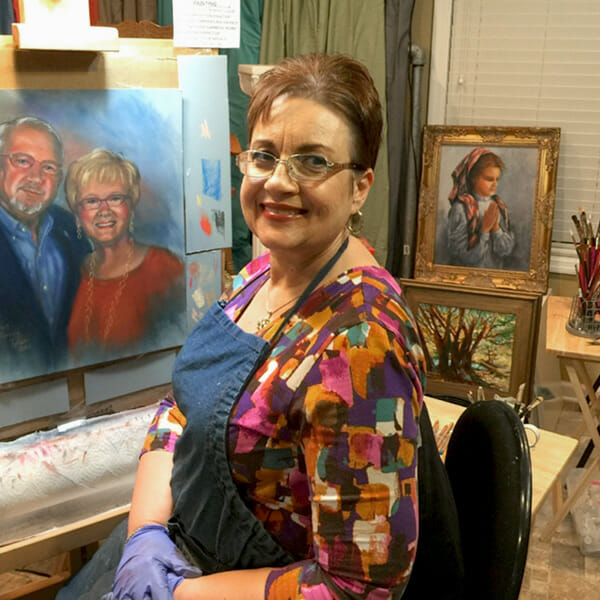bio photo of artist Susan Tyler